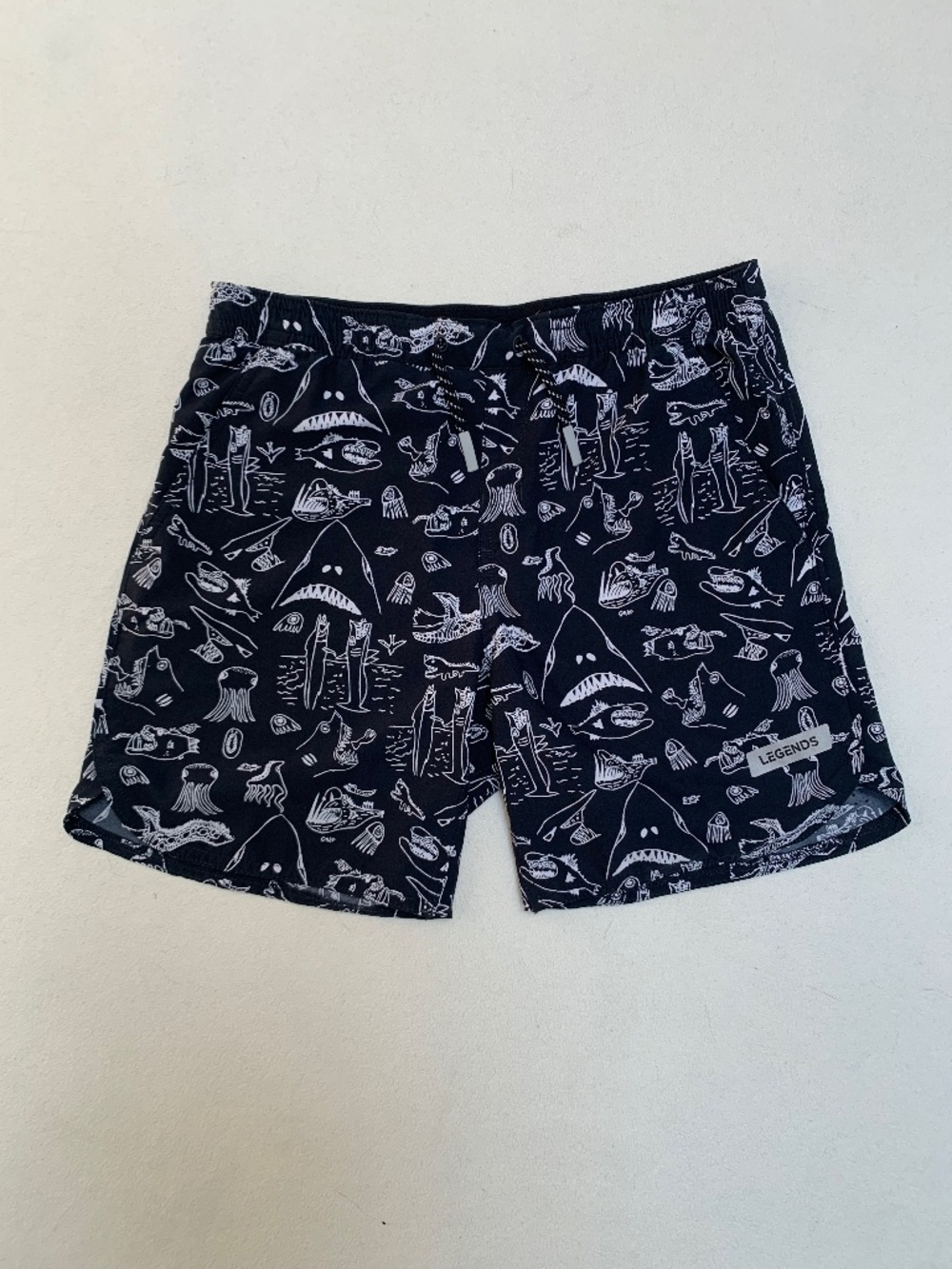 Legends Luka Shorts Youth Boys Size XL Unlined Gym Workout 6" Inseam